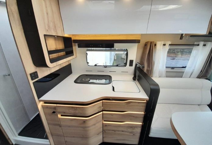 LE VOYAGEUR LVX H7.9 CF VENDEE LOISIRS (12)