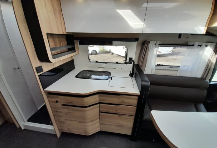 LE VOYAGEUR LVX7.9 GJF VENDEE LOISIRS (4)